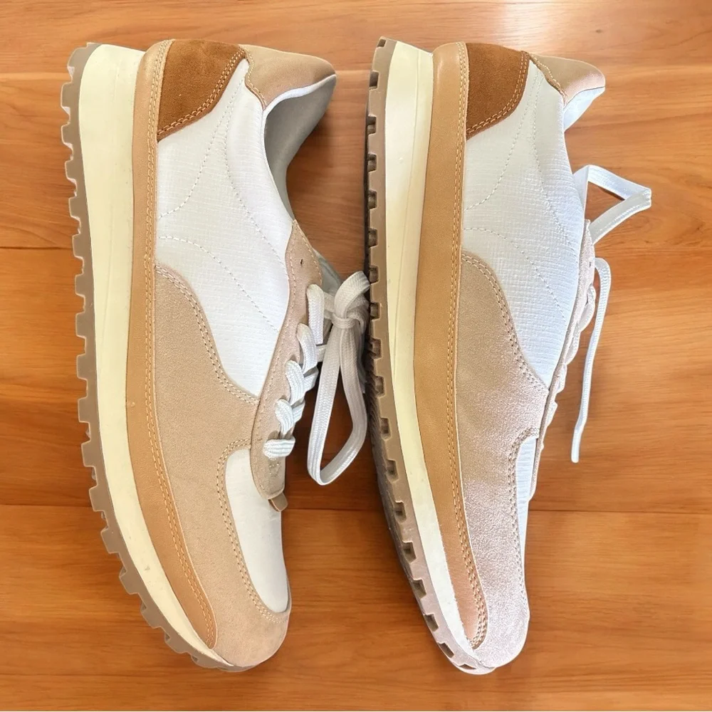 Women’s Universal Thread Maria Sneakers White and Tan Size 11 - Picture 6 of 9